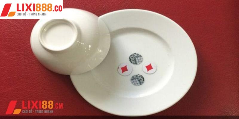 Cách chơi xóc đĩa bịp truyền thống bất bại từ cao thủ