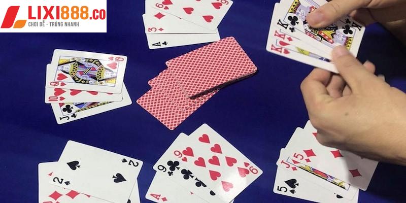 Cách chơi bài Liêng cụ thể tại Lixi88
